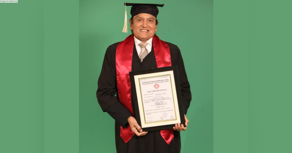 Shri Dinesh Shahra awarded ‘Honorary Doctorate by Chatrapati Shahuji Maharaj, Kanpur University